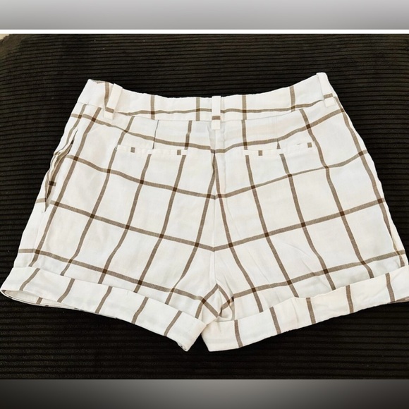Worthington ladies shorts - Picture 2 of 11
